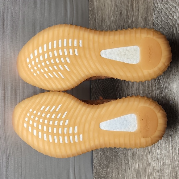 Adidas Yeezy Boost 350 V2 Mono Clay - Picture 6 of 6